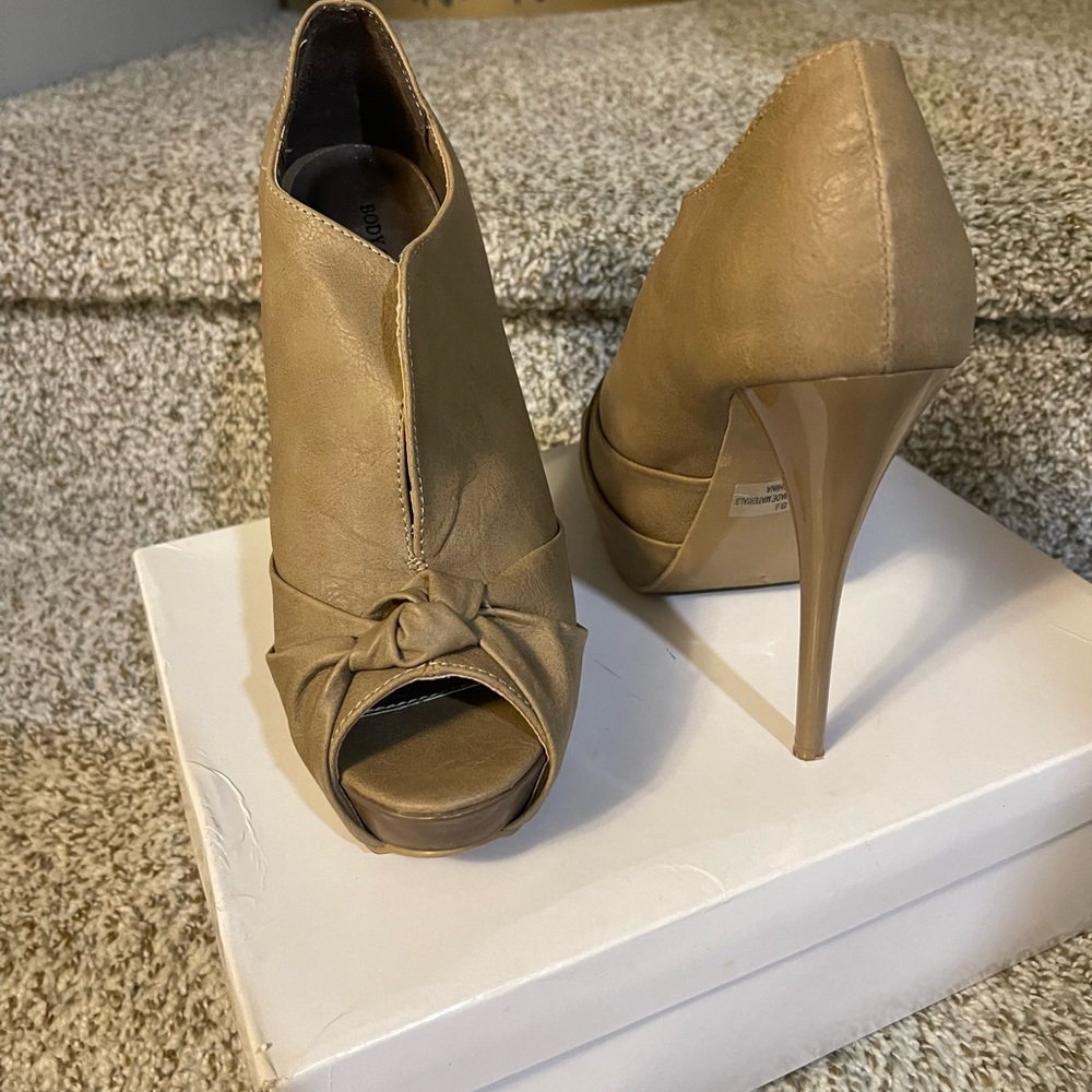 Ladies Peep Toe Heels